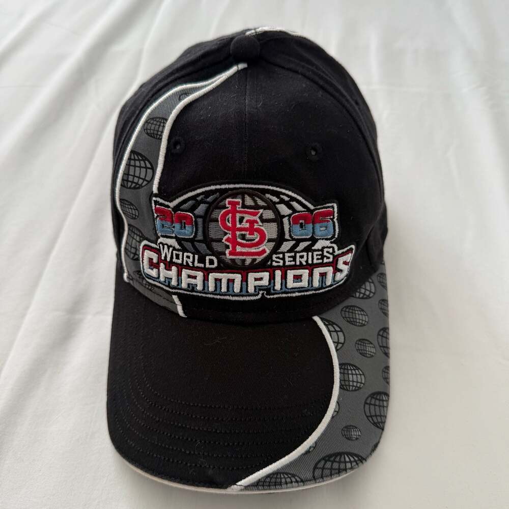 New Era St. Louis Cardinals 2006 World Series Champions Locker Room Hat One Size